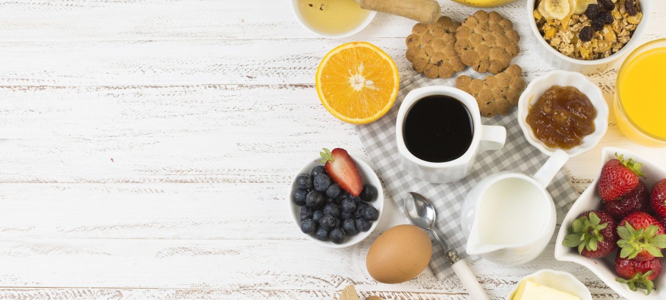 zavtrak eda frukty banany breakfast coffee kofe pechene iogu